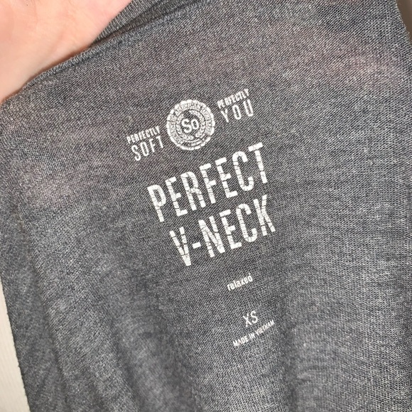 Gray Perfect V-Neck tee shirt from SO - Picture 3 of 3